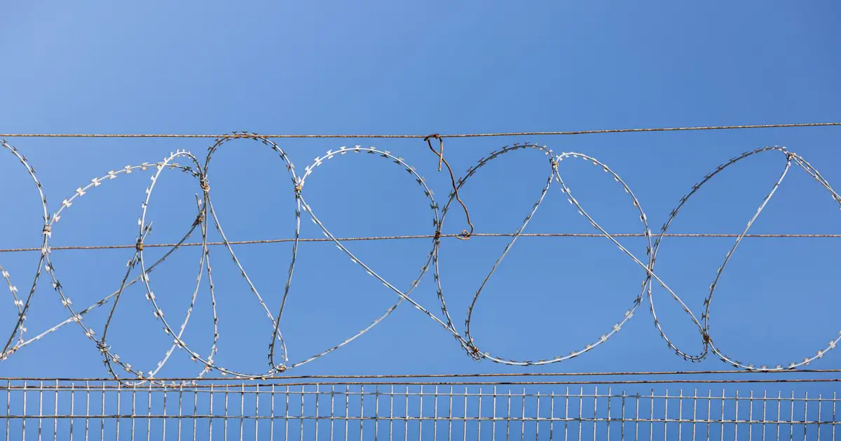 Von der Leyen pide barreras físicas y controles más estrictos tras crisis de Ceuta